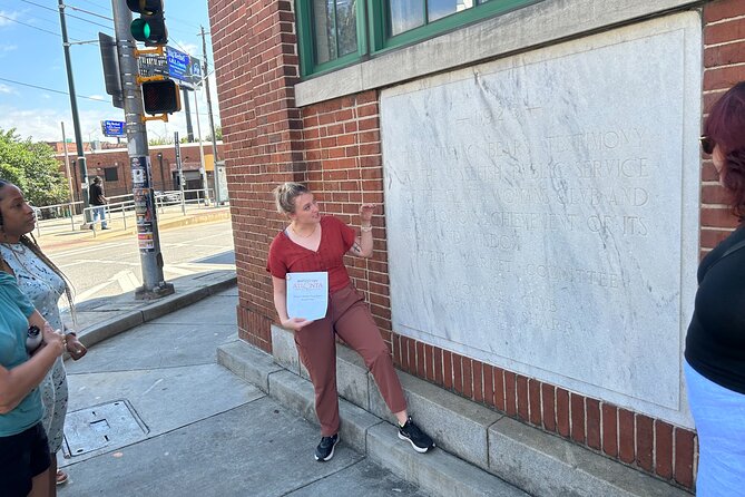 2 Hour Historic Market Food Tour and Hands-On Biscuit Class - What appears on the tasting menu