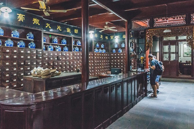 3-Hour Herbal Wholesale TCM Market and a Local Wet Market Tour - Key points to know before you book
