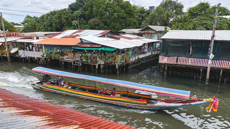 3 Hrs Private boat Tour Bangkok Floating Market by Flat Boat - Bang Luang Artist House and the old canal community