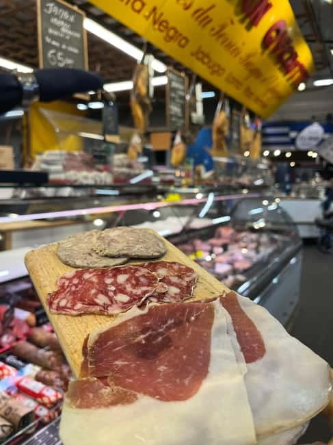 A locals's guide to Bordeaux’s historic market - Guides who make the food easier to understand