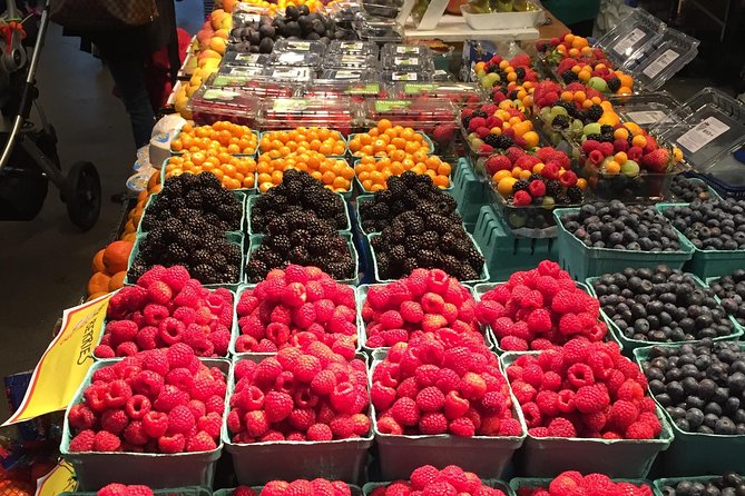 A Wok Around Food Tour of the Granville Island Public Market - Why Granville Island works so well for a food tour