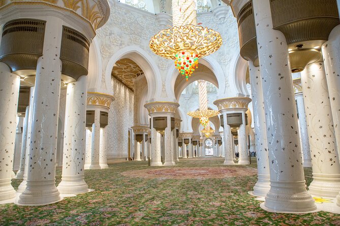 Abu Dhabi City Tour: Grand Mosque, Palace, Souk, Louvre & Ferrari - Corniche, Emirates Palace, and Abu Dhabi’s Grand Front Door