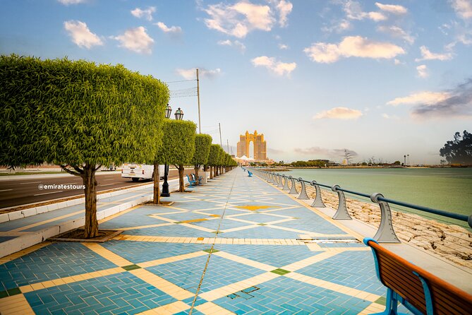 Abu Dhabi Sightseeing Tour: Sheikh Zayed Mosque, Heritage Village & Dates Market - What to expect at Heritage Village