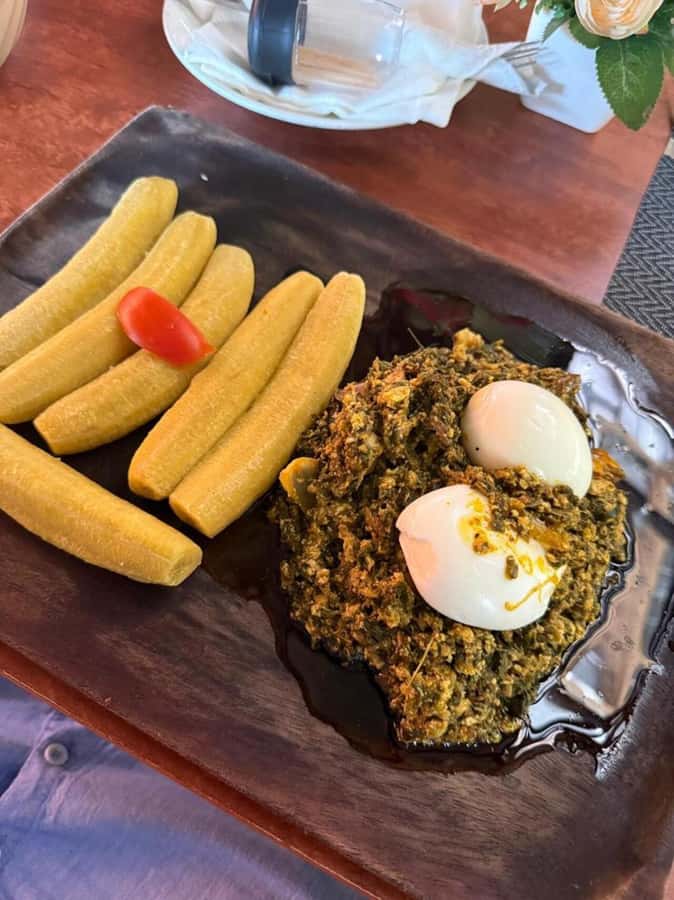 Accra Street Food Tour: Osu Night Market Tour Experience - Osu after dark, food stalls and local life