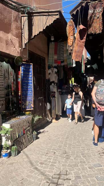 Agadir/Taghazout : Marrakech Guided Tour old Medina & Souks - Bahia Palace and optional monument time