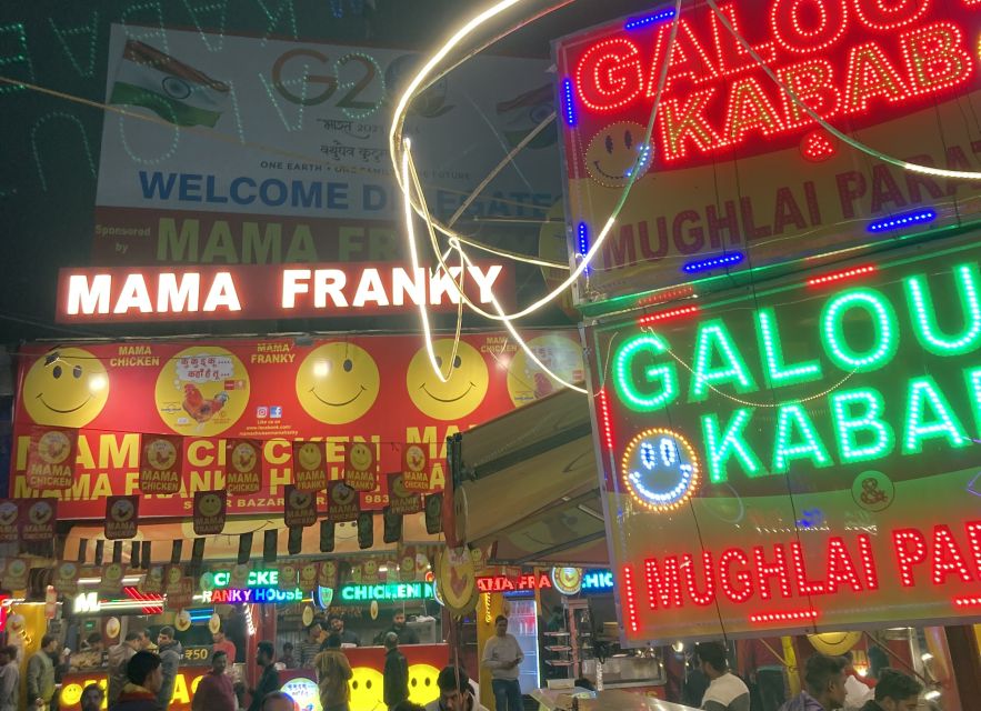 Agra: Sadar Bazar Food Market Night Walking Tour by Tuk-Tuk - Starting with a hotel pickup by tuk-tuk