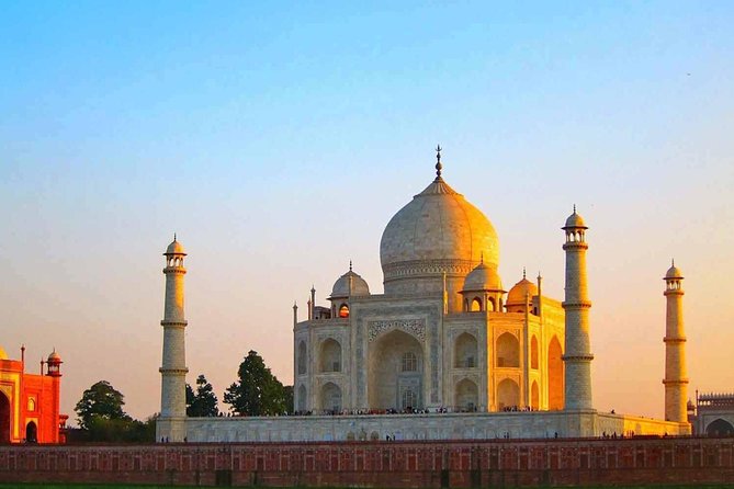 Agra: Street Food and Walk Tour with Spice Market by Tuk-Tuk - A quick, well-paced route