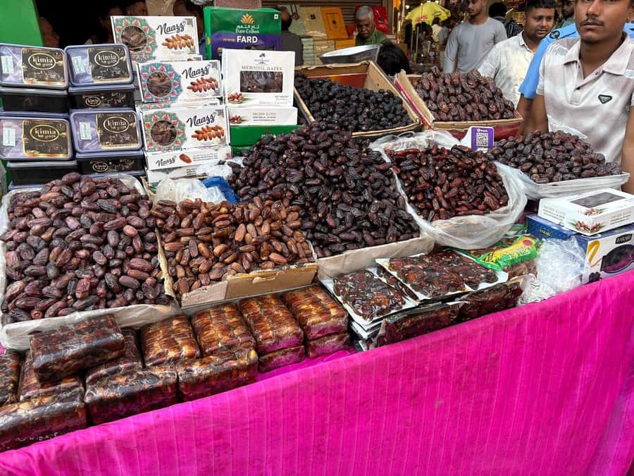Agra: Street Food Tour with Spice Market on Tuk-Tuk Ride - Chaat Gali: where the tasting really begins