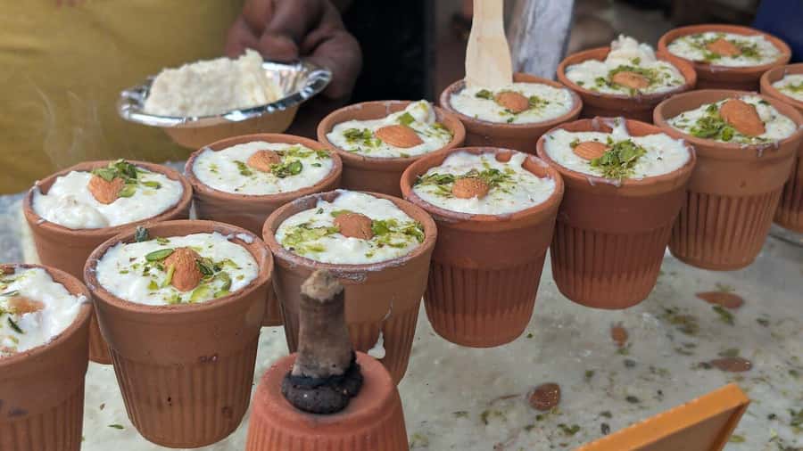 Agra: Street Food Tour with Spice Market on Tuk-Tuk Ride - Guide quality and personal attention