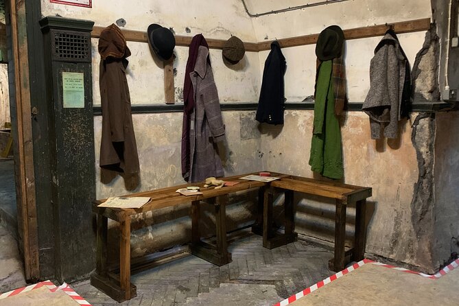 Air Raid Shelter + St. Nicholas Market Walking Tour - Rooftop views and rooms with a music past