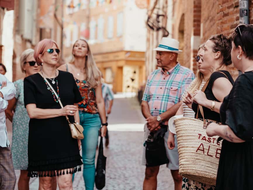 Albi: Food and Market Tour with Tastings and Historic Walk - Gaillac wine and a sparkling finish