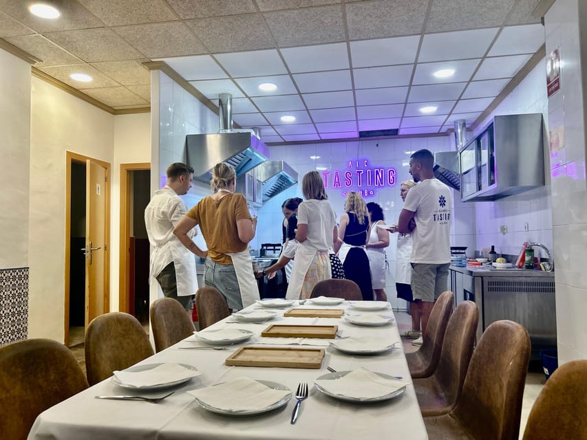 Alicante Paella Cooking Class, Tapas, Drinks and Market - What makes this Alicante food class special