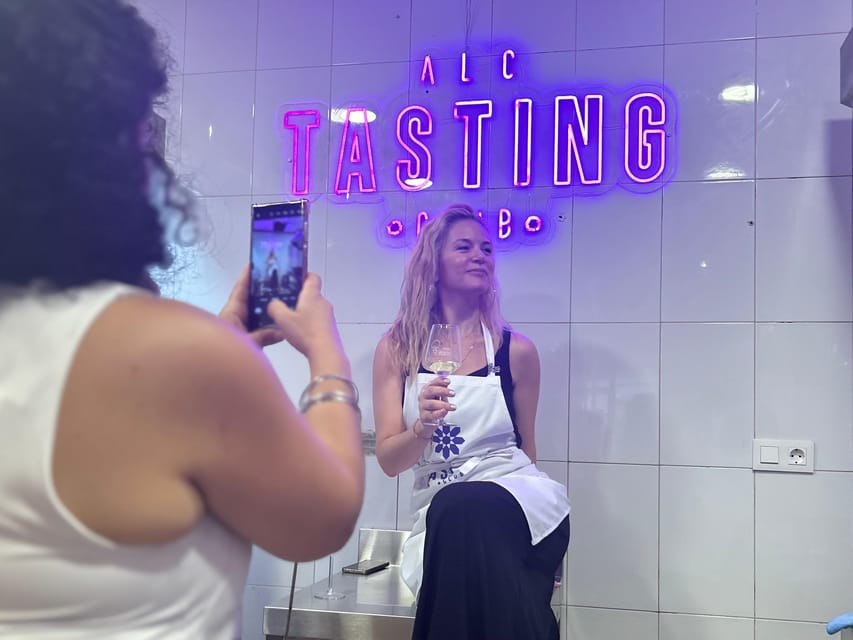 Alicante Paella Cooking Class, Tapas, Drinks and Market - Who will enjoy this most?