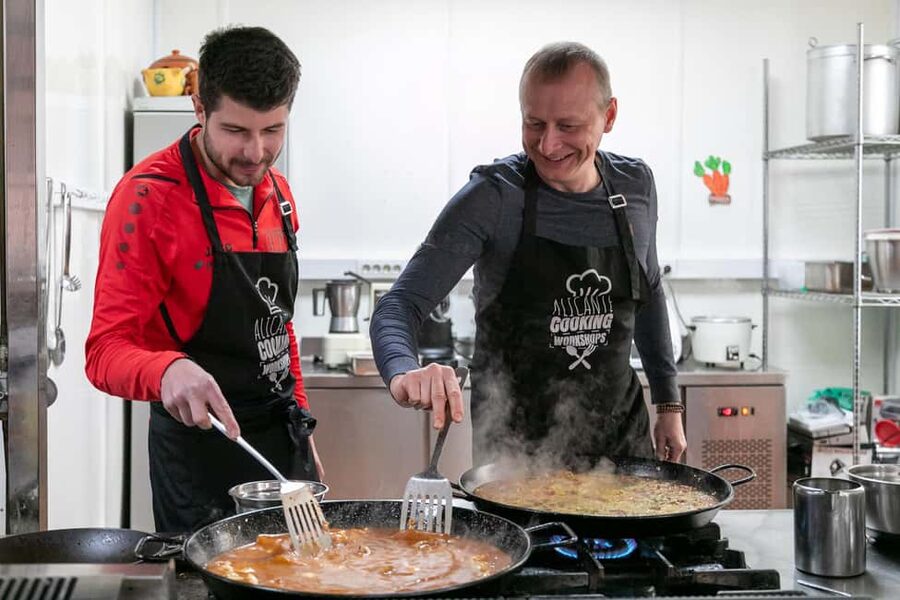 Alicante: Paella & Sangria Class with Tapas and Market Visit - Meeting Federico at Alicante’s Central Market