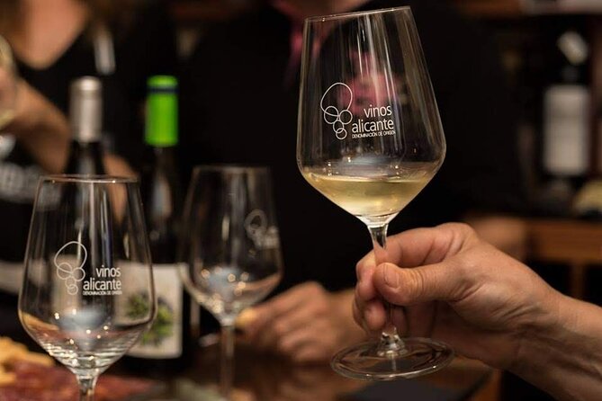 Alicante traditions and tasting at the market - Walking toward Plaza Portal de Elche