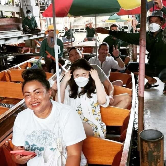 All-in-One Market Experience: Railway & Floating Wonders - The Benefits of Going Private