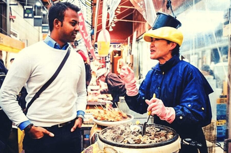 All Inclusive Kuromon Markets Tour: Flavors Of Osaka - The first tastes: seafood and market specialties