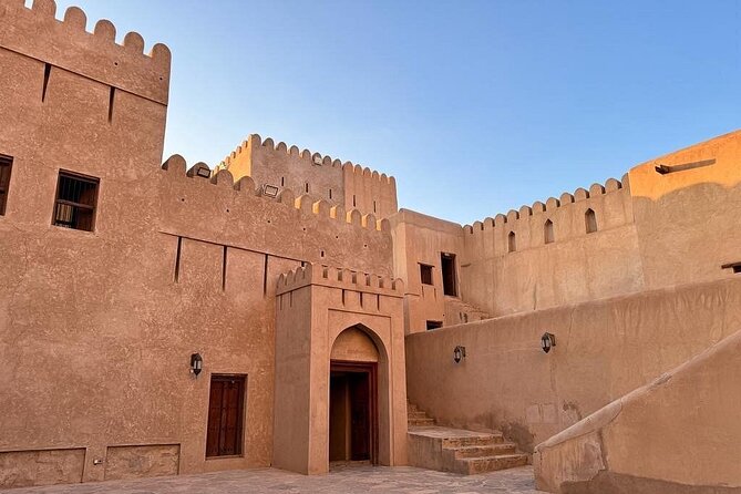 Amouage & Nizwa Full-Day Tour: Fort, Souq & Barakat Al Mouz - The ride from Muscat to Nizwa