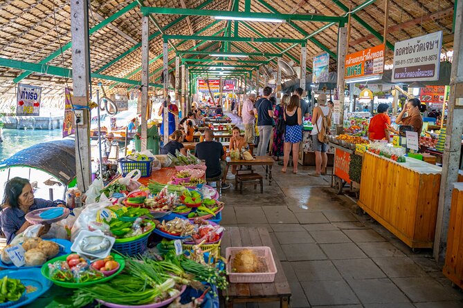 Amphawa Floating & Maeklong Railway Train Market Private Tour - Timing, pickup, and the long return to Bangkok