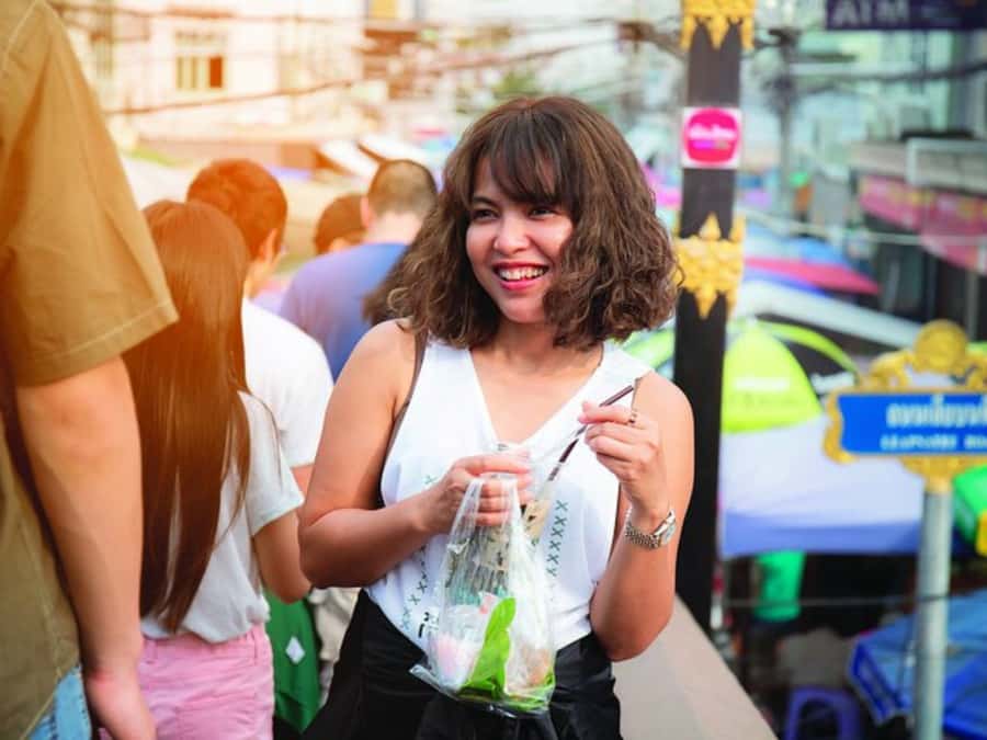 Amphawa & Railway Market & Boat Ride: from BKK - What to look for at the railway market