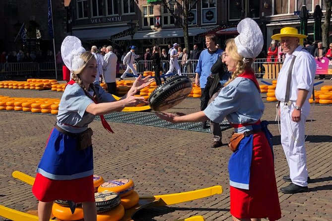 Amsterdam: Experience Edam, a Cheese Tasting, and a Windmill - The cheese market versus a cheese factory