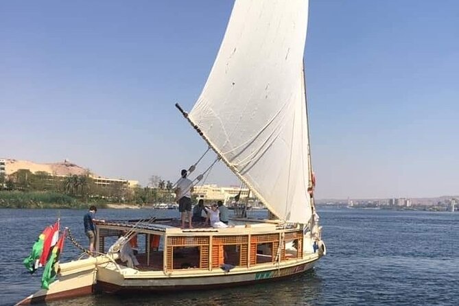 an unmissable day, The Giza Pyramids, the Egyptian Museum and the Souk - Why the guide makes or breaks the day