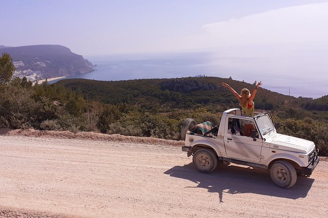 Arrábida Jeep Tour – Incredible Market & Hidden Gems - Lapa de Santa Margarida, a cave with a sacred past