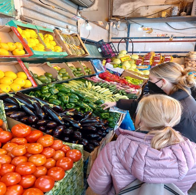 Athens: Cooking Class, Market Visit & Lunch at Local Tavern - Inside the traditional taverna