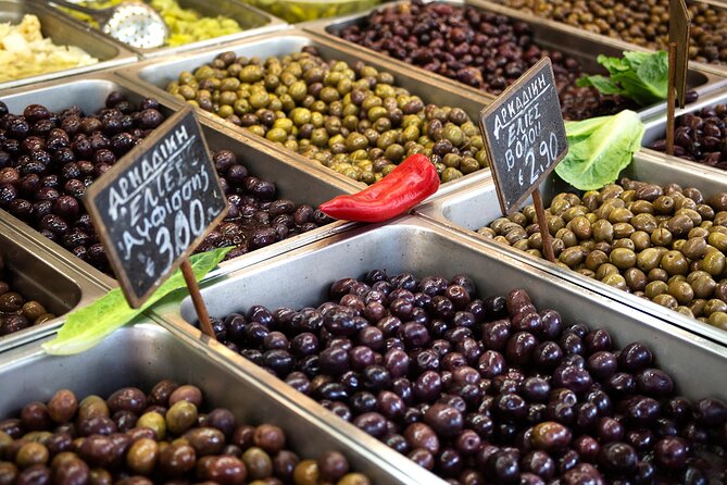 Athens Markets Exploration Tour: From Ancient to Modern Times - Taking a proper break in Plaka