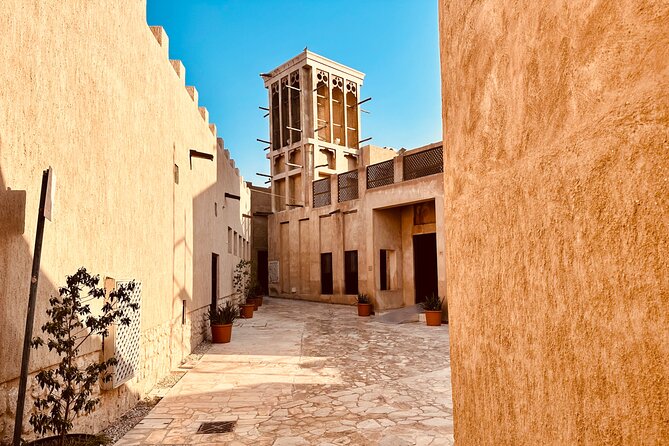 Authentic Old Dubai, Souks, Tastings & local boat Guided Tour - What the guides add to the walk