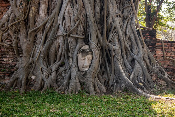 Ayutthaya, Maeklong Railway, Damnoen Saduak Floating Market - The long day, the early start, and the private format