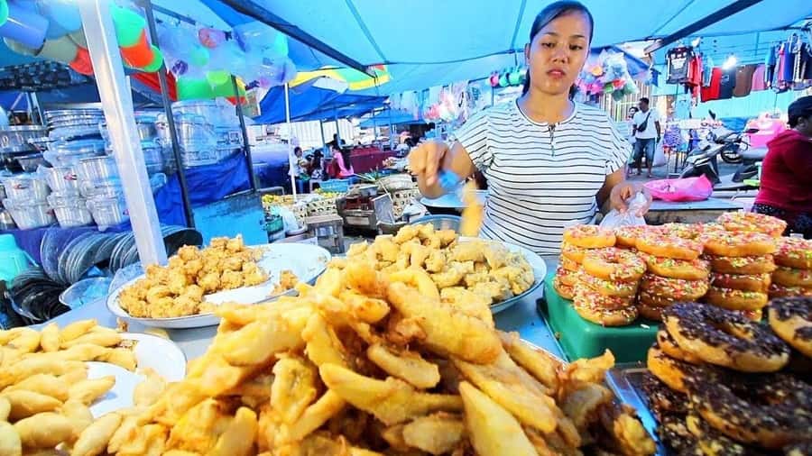 Bali: Denpasar Market Food Tour with 7 Tastings Must-Try - What the guide adds beyond the plate