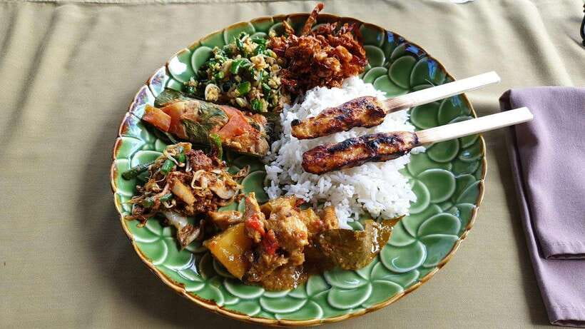 Balinese cooking class/Go shopping at the market, cook, eat - Why this class feels more useful than a standard food tour