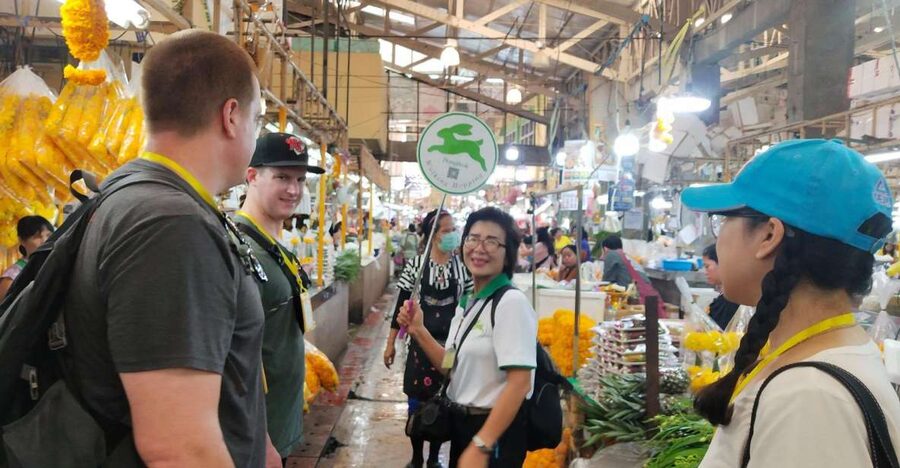 Bangkok:4Hour Flower Market and Little India Tour Mini Group - Pak Khlong Talat, Bangkok’s flower market