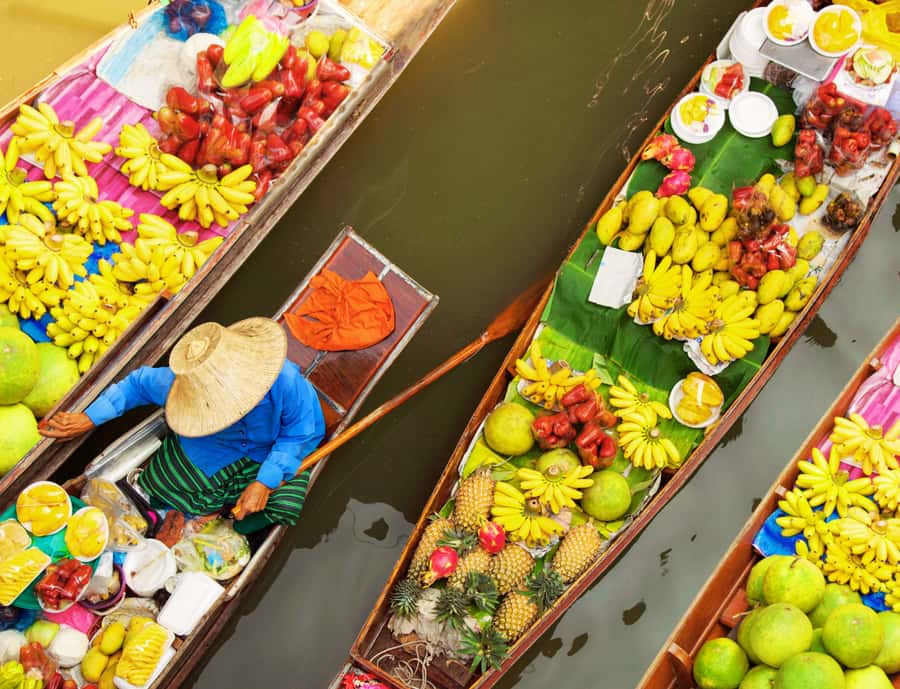 Bangkok: Amphawa Floating & Railway Markets Guided Day Tour - Comfort, timing, and practical limits