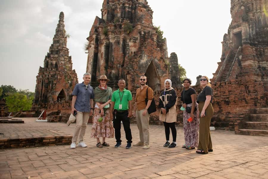 Bangkok: Ayutthaya, Railway & Floating Markets Full-Day Tour - Maeklong Railway Market and the train through the stalls