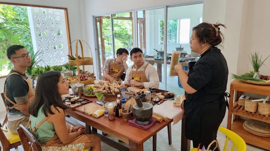 Bangkok: Cooking Class + Tuk Tuk Ride + Market Tour - Four dishes, four different Thai cooking lessons