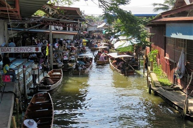BANGKOK: Damnern Saduak Floating Market, Thai House - The 7:20 meeting and early Bangkok departure