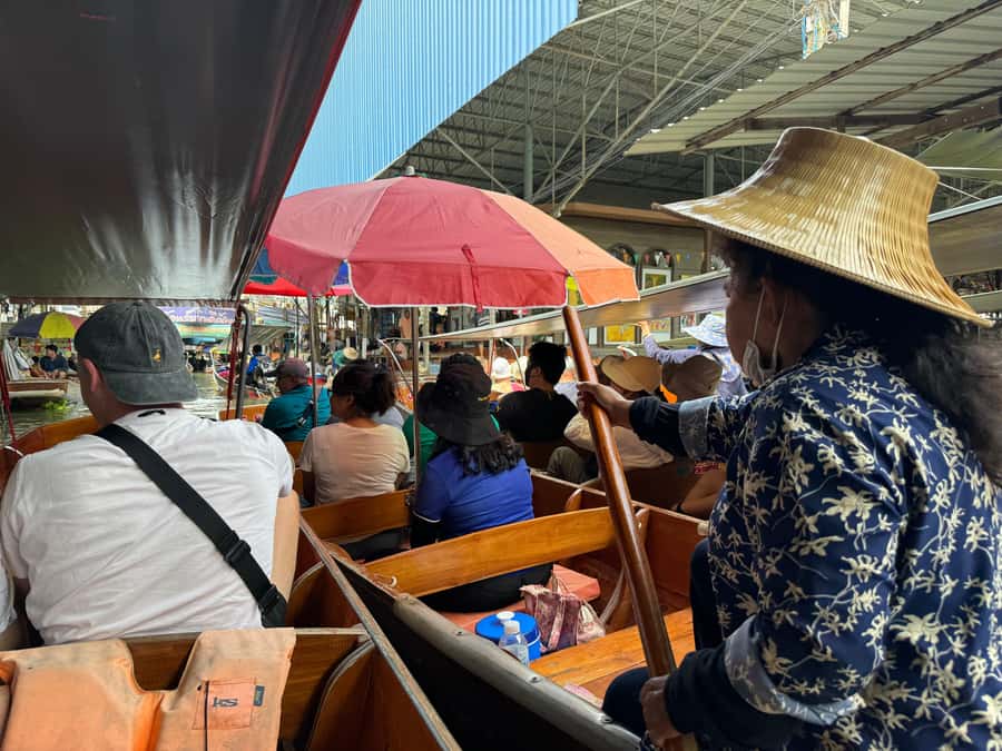 Bangkok: Damnoen Floating Market & Train Market Private Tour - Should you book the Maeklong and Damnoen Saduak tour?