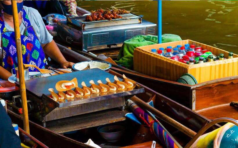 Bangkok: Damnoen Saduak and Train Market with Boat Ride - Why these two markets work well together
