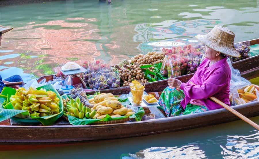 Bangkok : Damnoen Saduak & Train Market Car Excursion - Why these two markets make a strong day trip