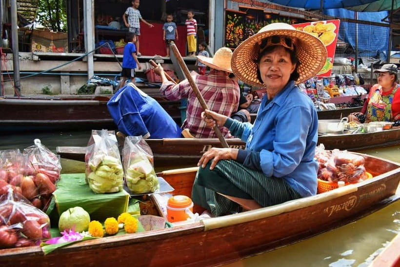 Bangkok: Famous Markets and Dragon Temple Guided Day Tour - Why this three-stop day tour works