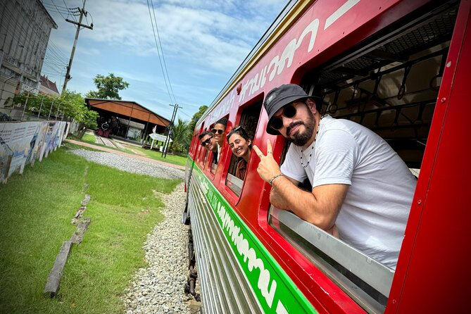Bangkok: Floating Market and Train Market Experience - Damnoen Saduak by long-tail boat
