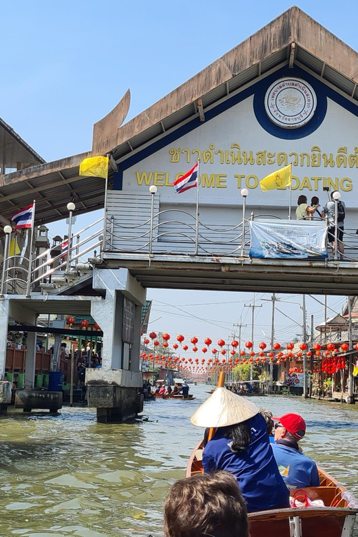 Bangkok: Floating Market & Maeklong Markets Private Transfer - The day’s timing and physical demands