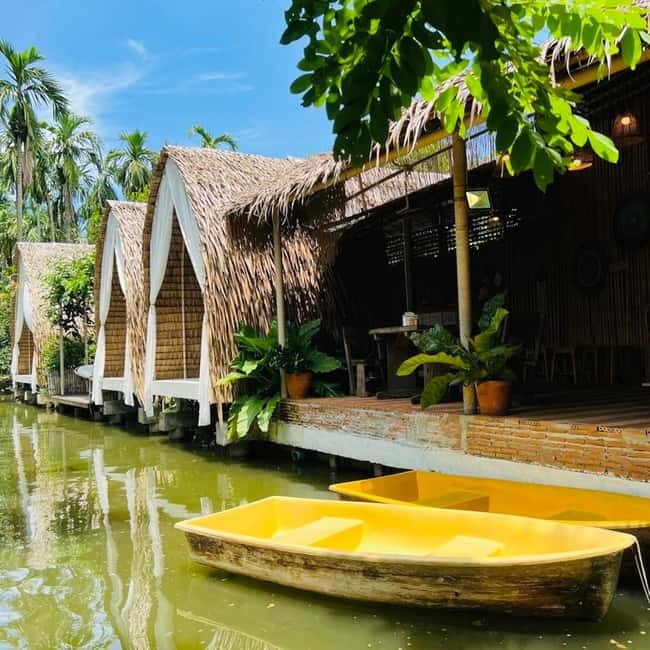 Bangkok: Floating Market, Phra Pathom Pagoda & Cafes Tour - What $77 gets you
