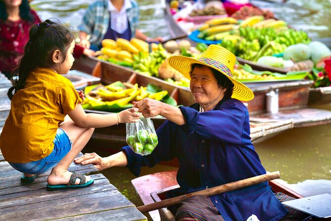 Bangkok: Floating Market & Train Market with Train/Boat ride - Food, shopping, and what to bring
