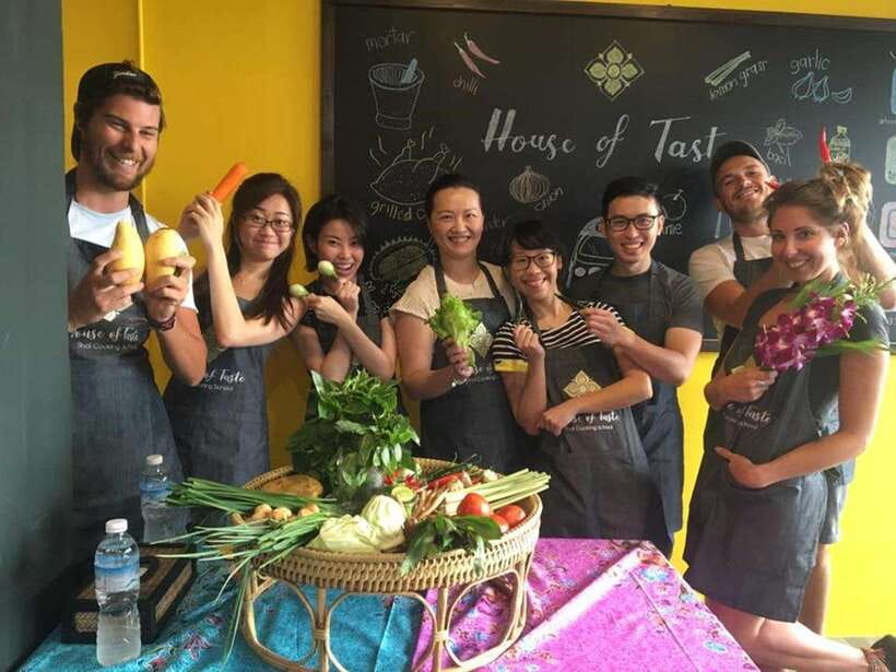 Bangkok: Hands-on Thai Cooking Class and Market Tour - Who should book this class?