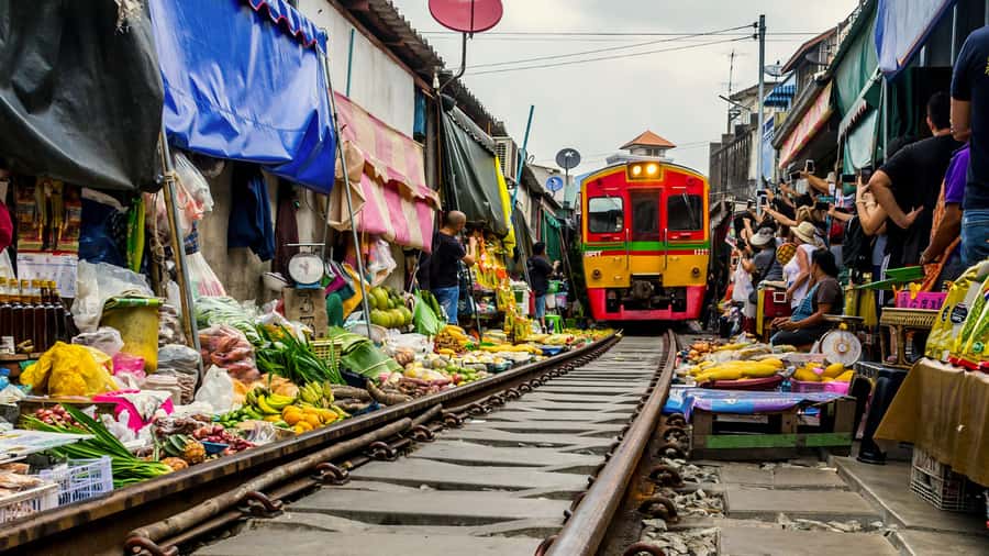 Bangkok highlight: Floating Market, Train Market & Ayutthaya - Pickup from Bangkok and the long ride west