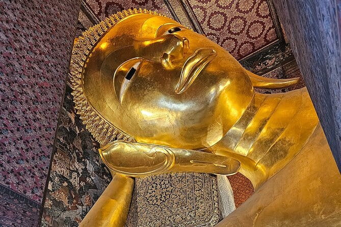Bangkok : History Temples Markets and Food Tasting - The Grand Palace, with one important warning