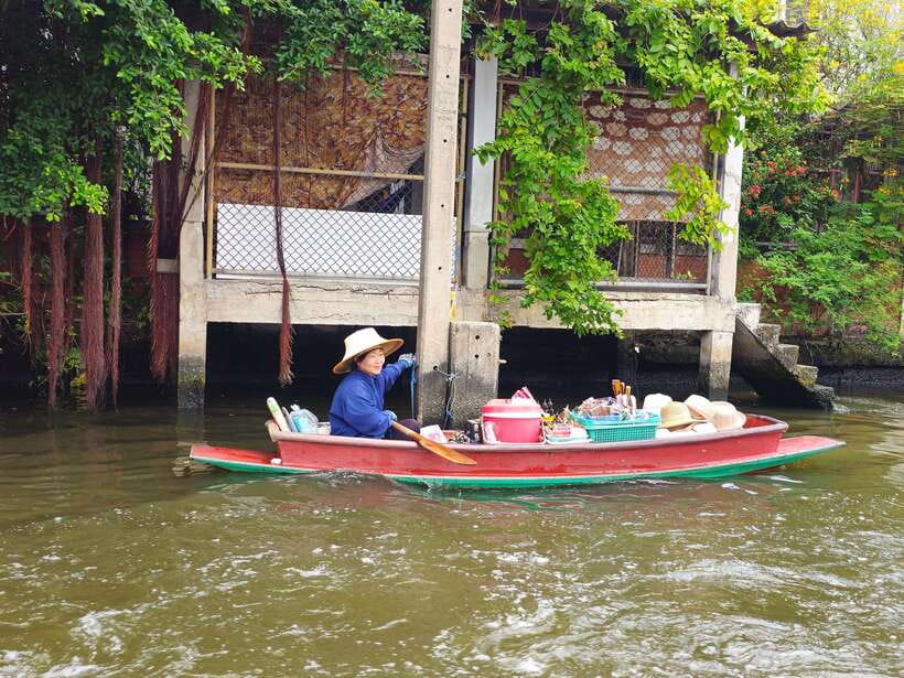 Bangkok Long Boat Canal a Big Buddha & Culture Markets Tour - Guides make the biggest difference
